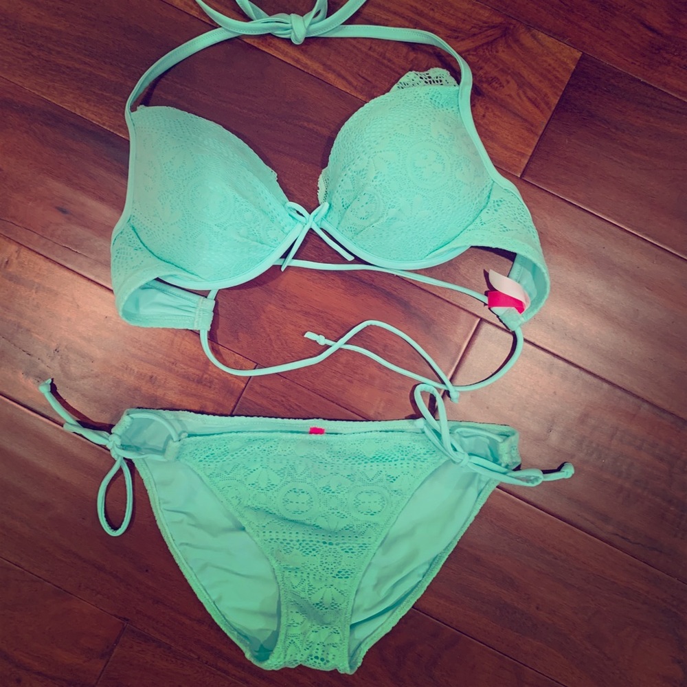 Victoria’s Secret teal bikini